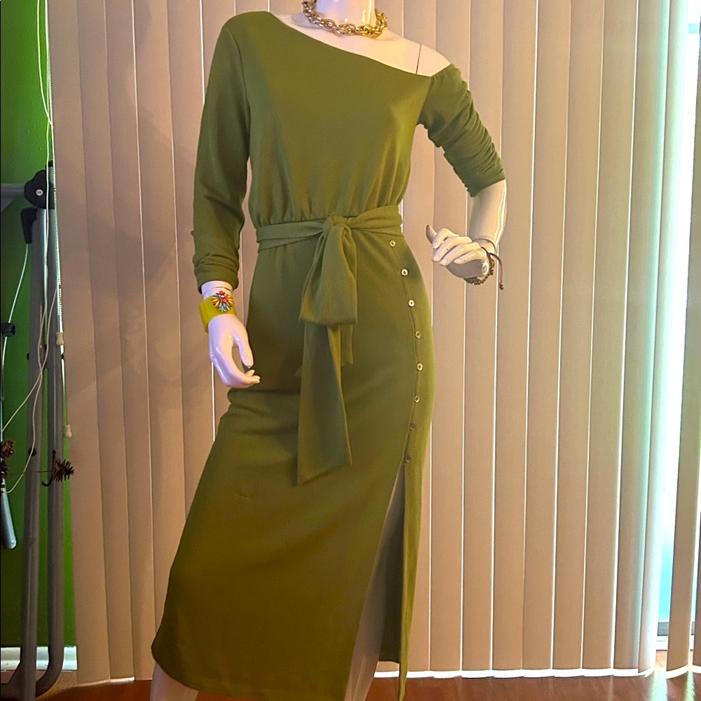 Lovers + Friends Green Asymmetrical Dress!  We don’t do regular!! - Picture 12 of 12